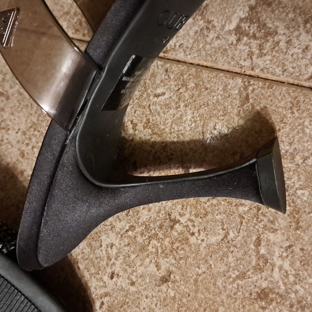 Guess shoes - Picture 9 of 10